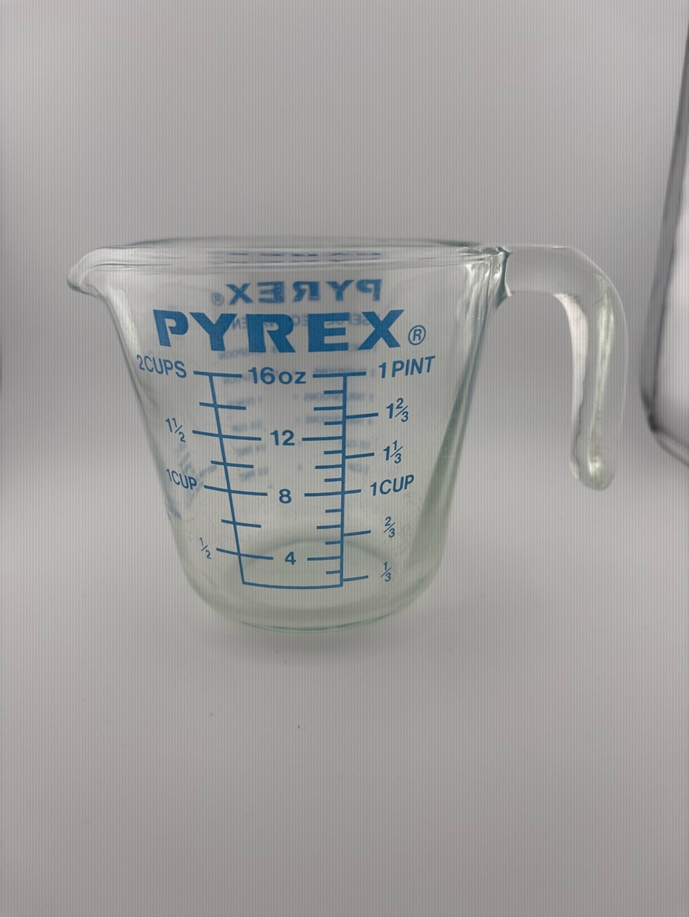 Vintage PYREX Blue 2-Cup Glass Measuring Cup